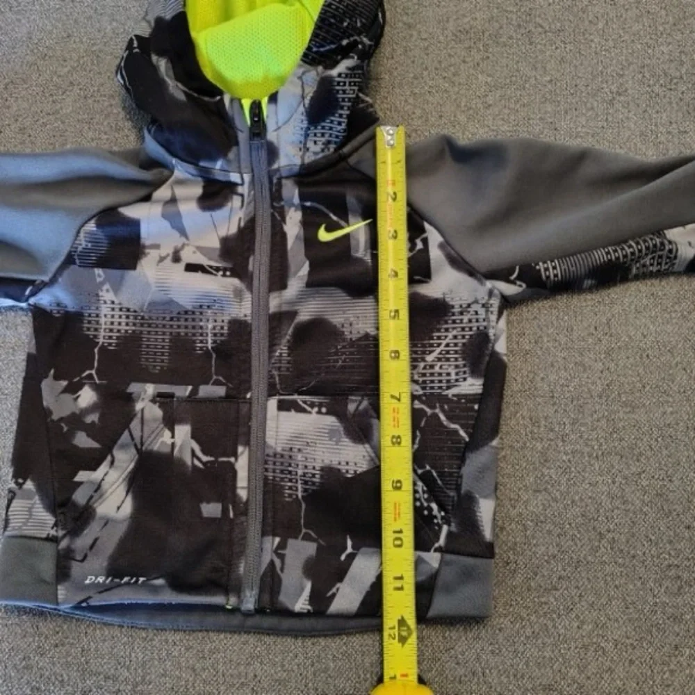 Nike Dri Fit Camo Hooded Jacket Toddler 18M Black Gray Full Zip Pockets Logo